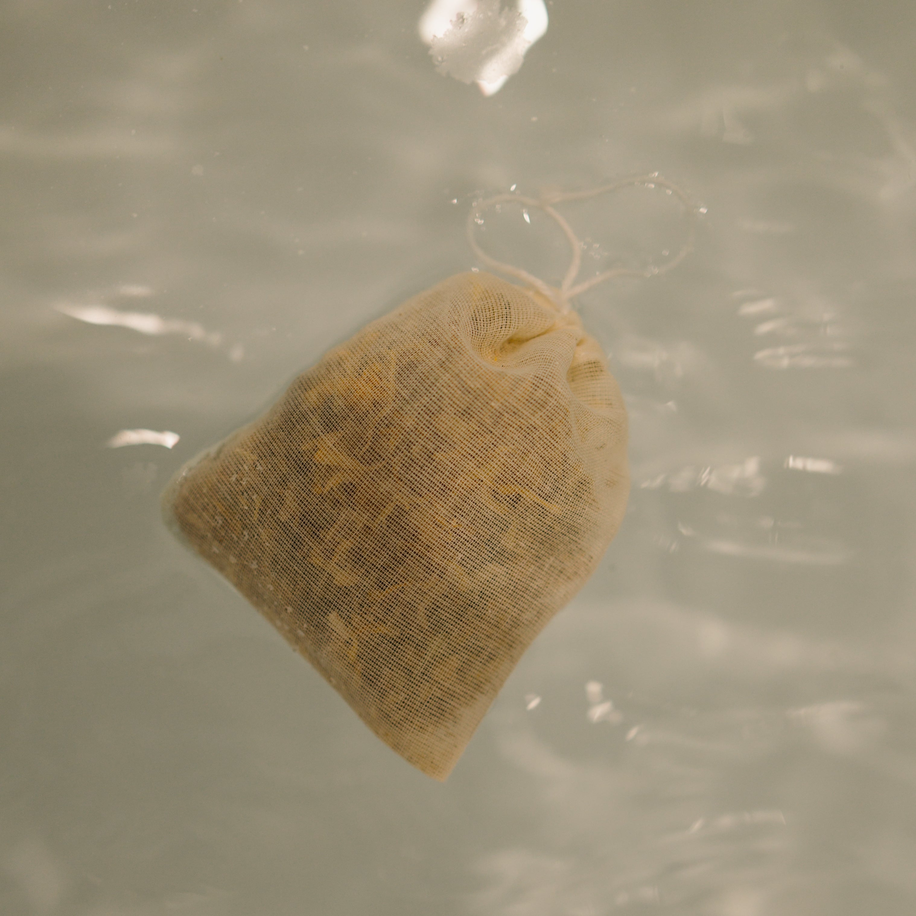 Postpartum herbal sitz bath