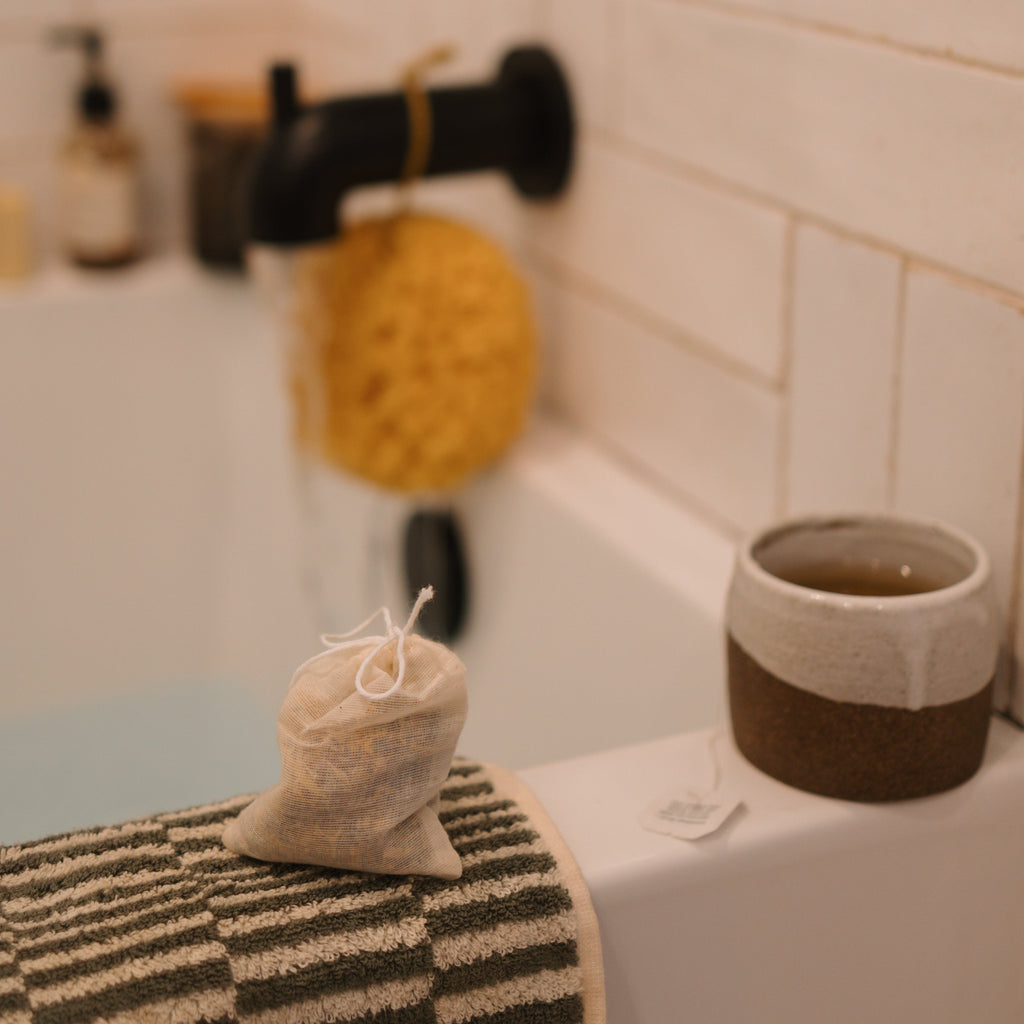 Postpartum herbal sitz bath