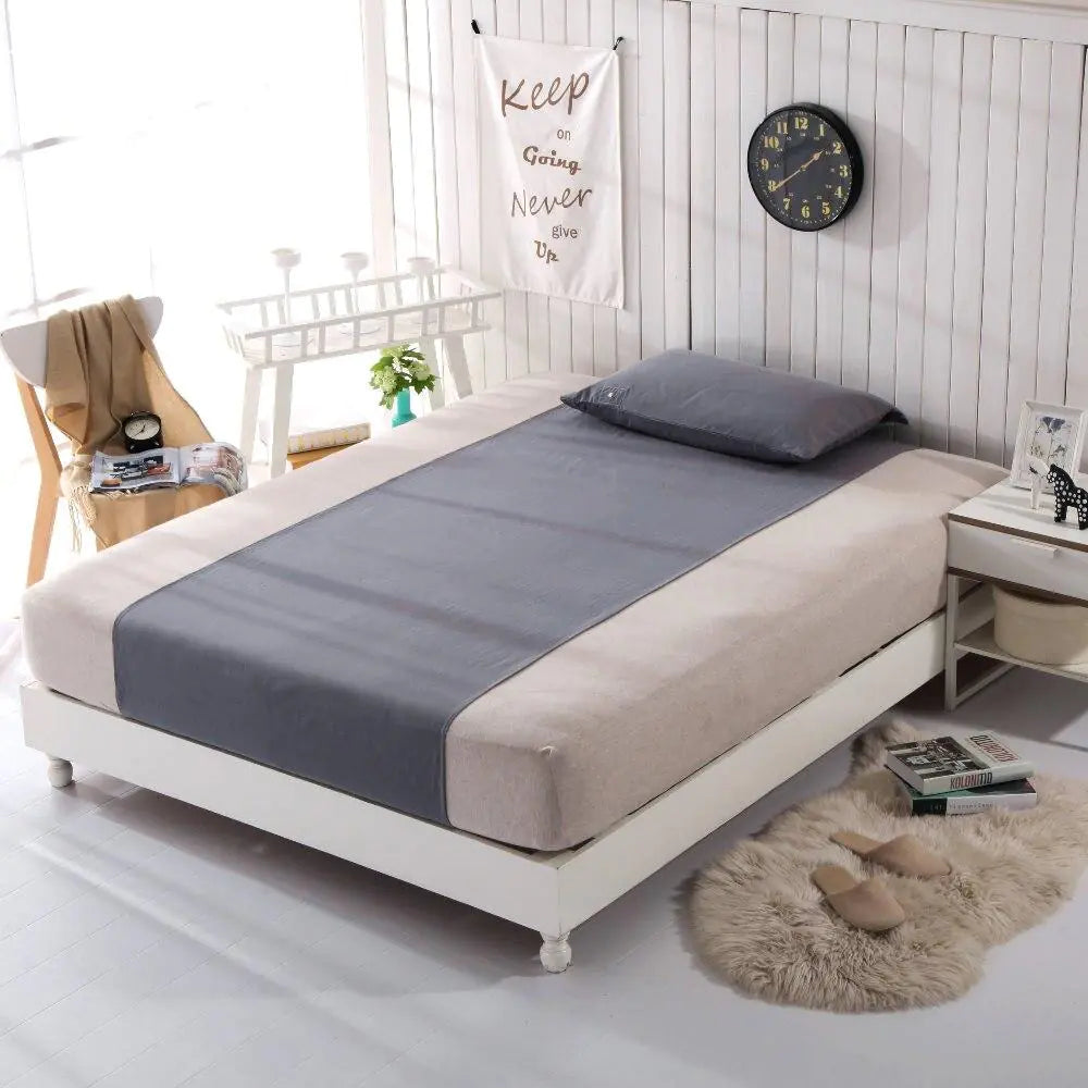 Grounding Bed Sheet Set: Gray